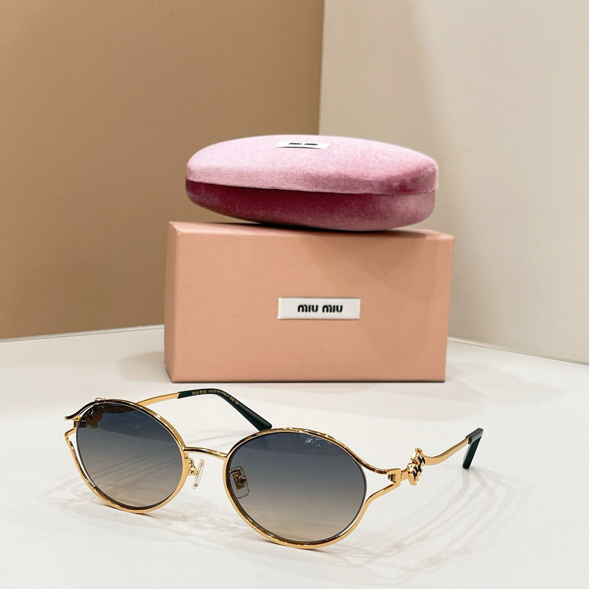 Miu Miu Smu73w Sunglasses
